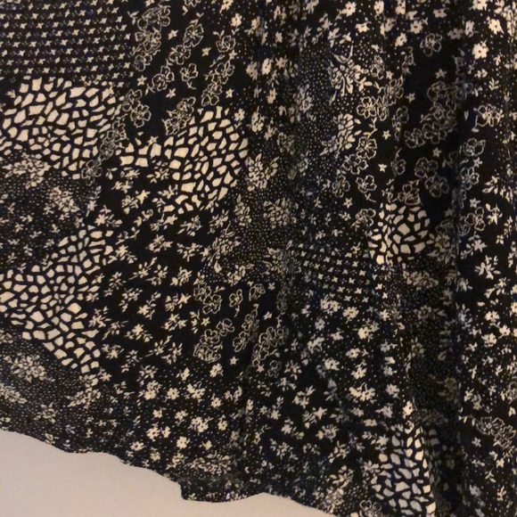 Vintage Havana off the shoulder top - Picture 2 of 8